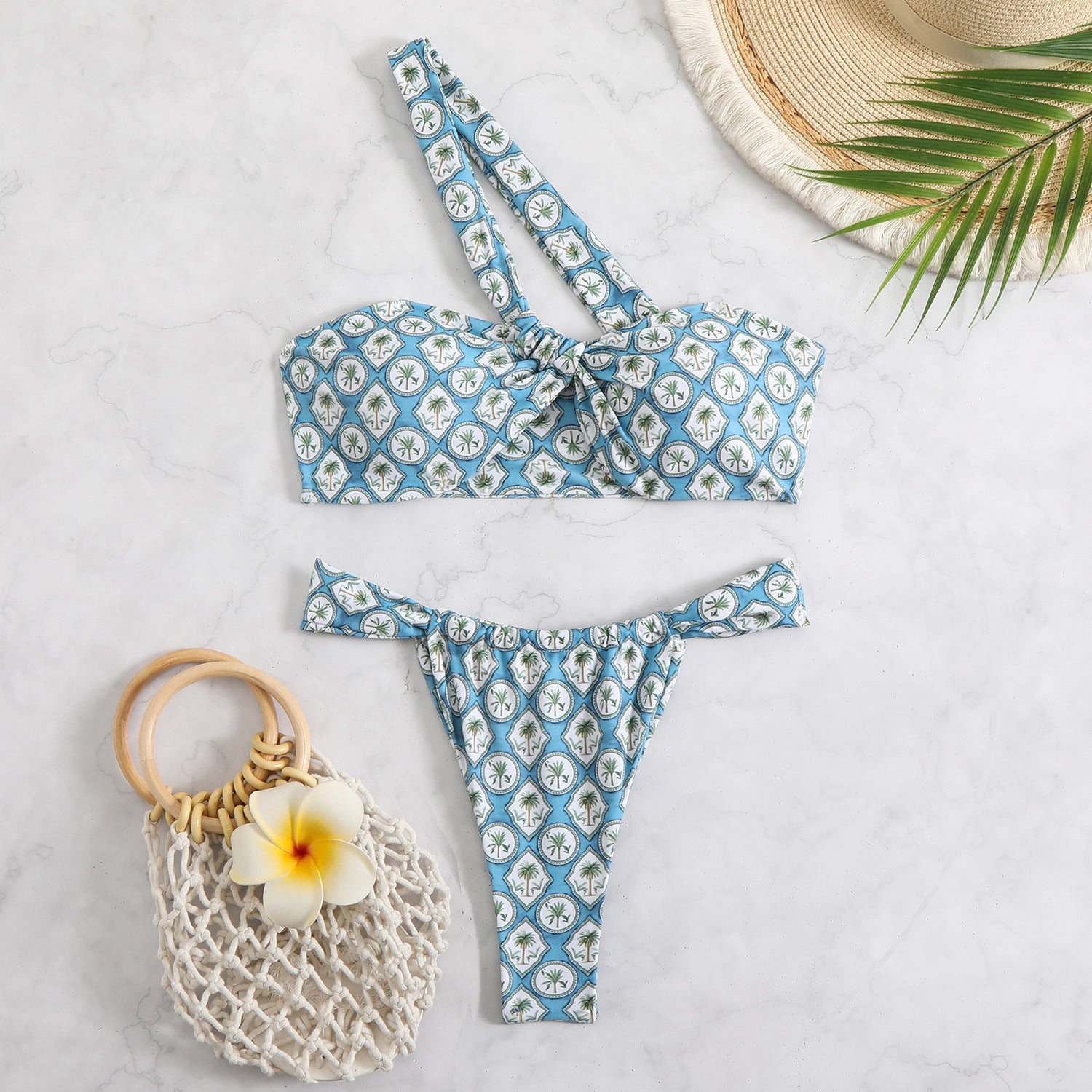 Triangular women's neck hanging bikini