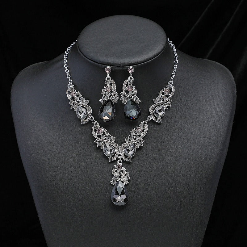 New Exaggerated Style Necklace Earrings Two Piece Set Vintage Alloy Electroplating