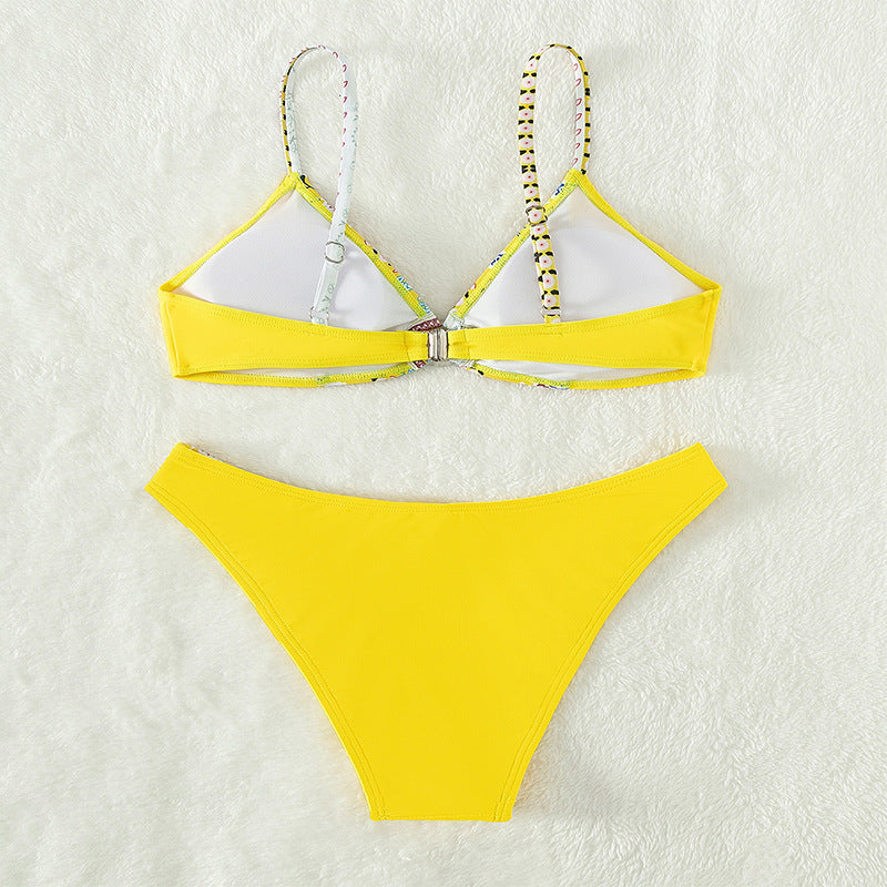Women's bikini swimsuit for hot springs and beach