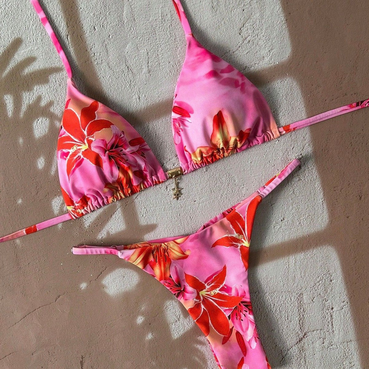 Triangle print suspender neck hanging bikini