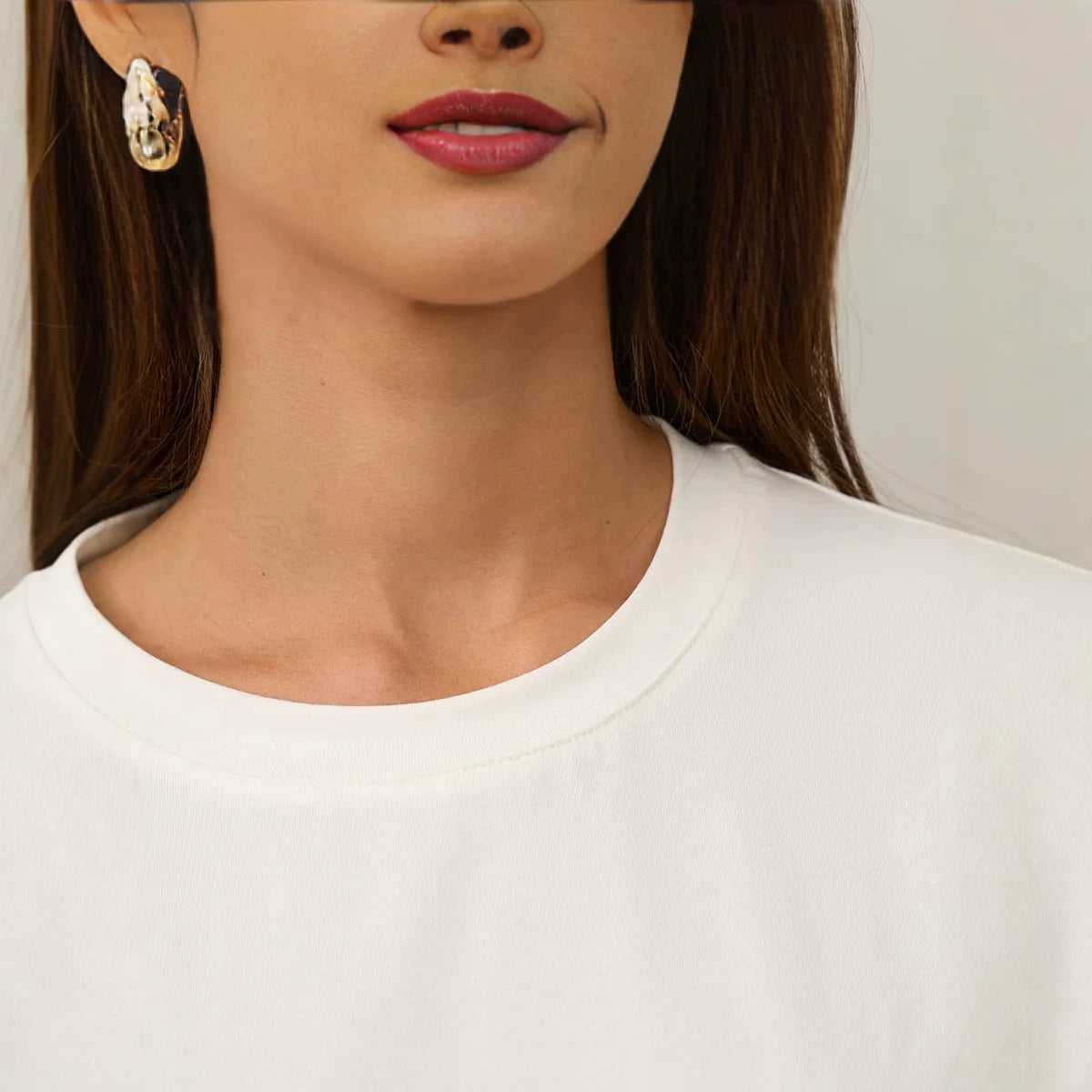 Short sleeved round neck T-shirt top