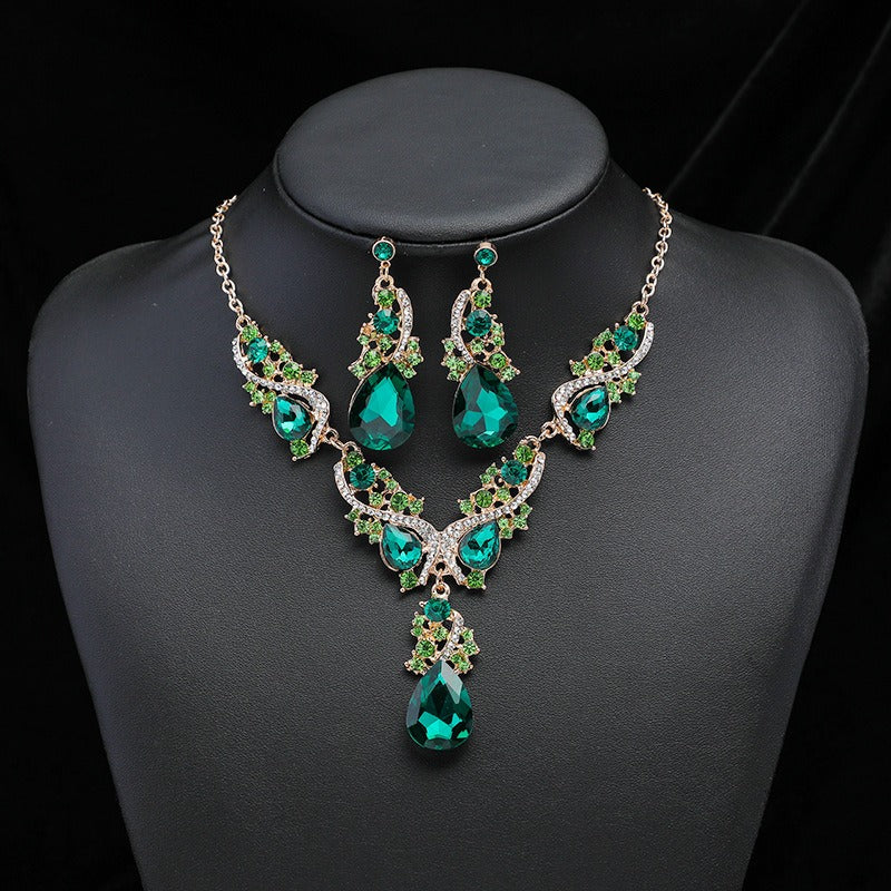 New Exaggerated Style Necklace Earrings Two Piece Set Vintage Alloy Electroplating
