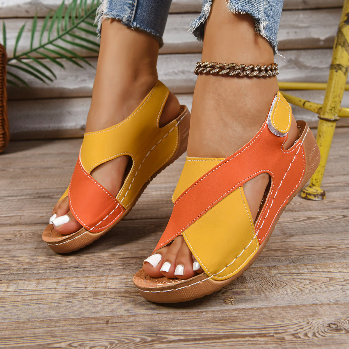 Hollow cross strap sandals