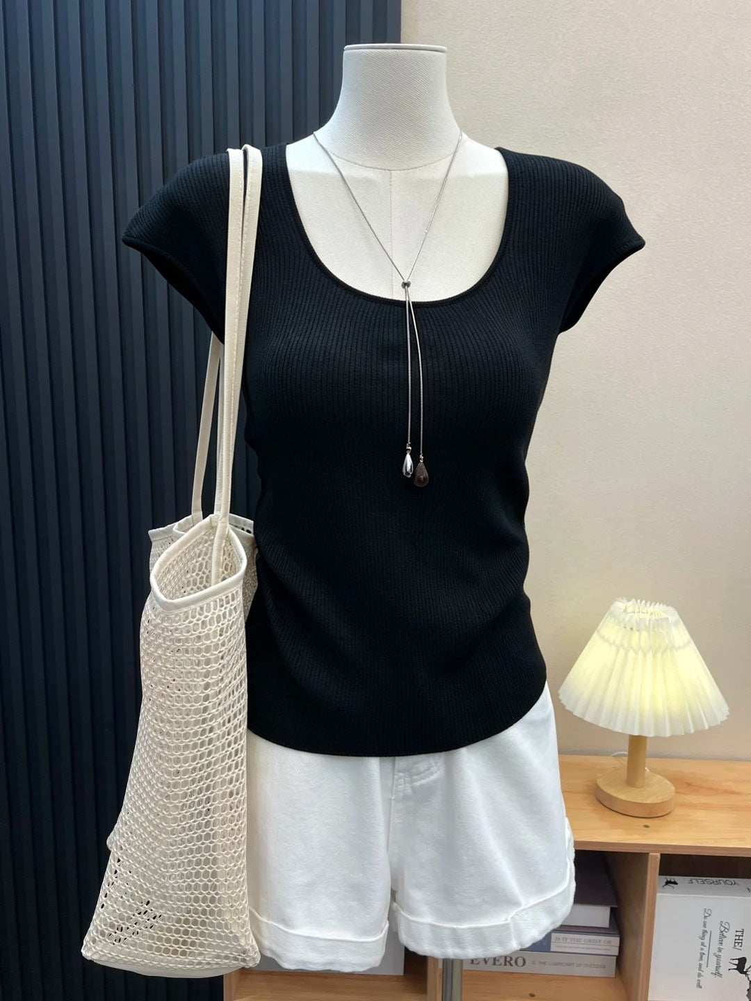 Soft Style U-Neck Elegant Ribbed Knit Short Sleeve Innerwear Top